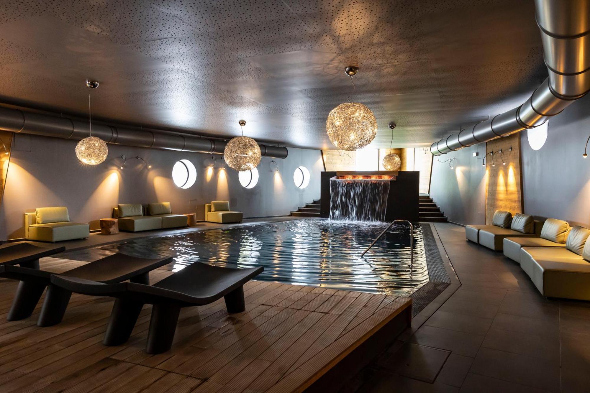 Linta Hotel Wellness & Spa อาเซียโก ภายนอก รูปภาพ