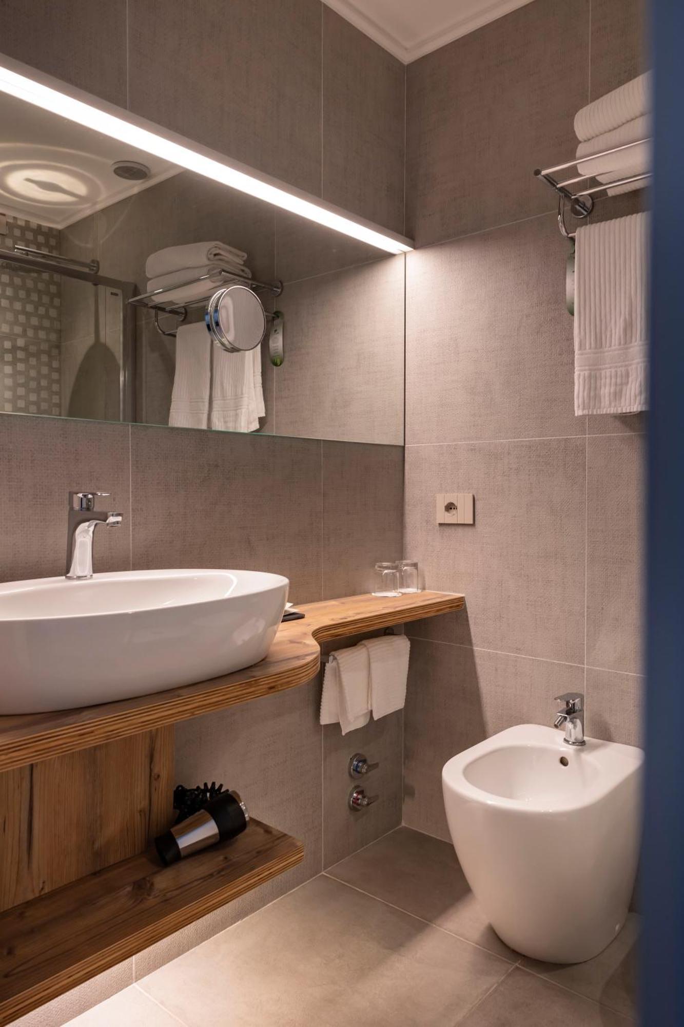 Linta Hotel Wellness & Spa อาเซียโก ห้อง รูปภาพ